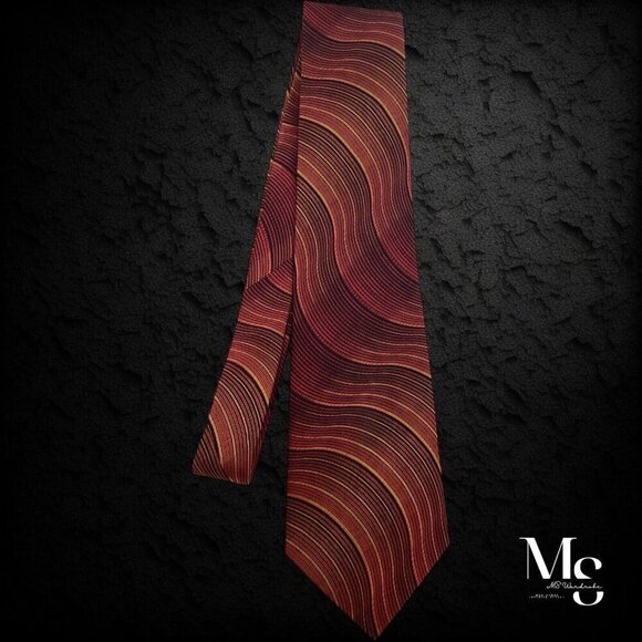 FENDI FF Current Red Wave Pattern Silk Tie Made In Italy W:3.9" EX COND - Picture 7 of 7